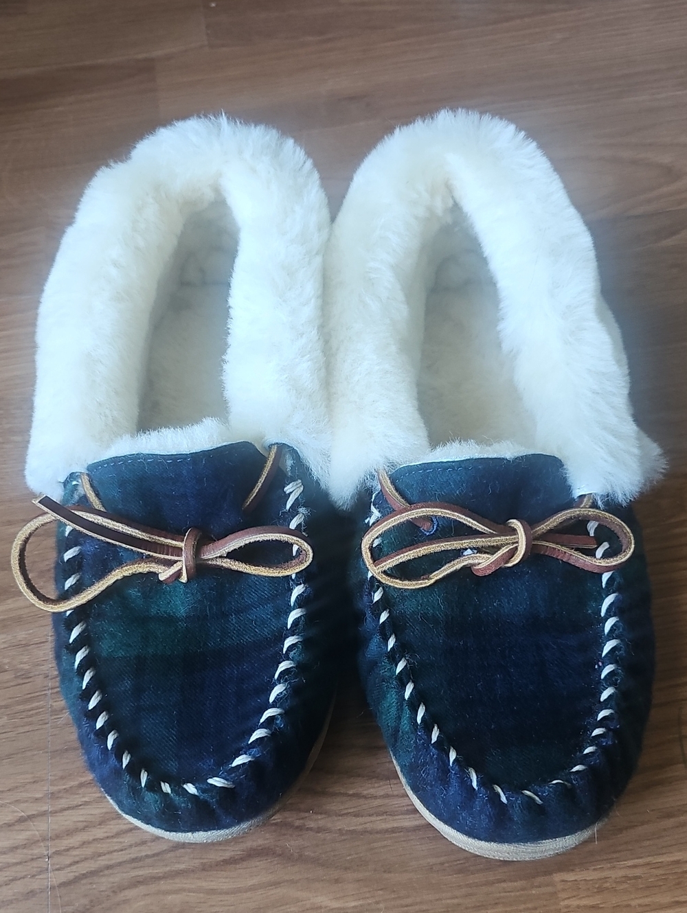 LL Bean Green & Navy Plaid Wicked Good Moccasin Camp Slippers Women's 9M NWOB